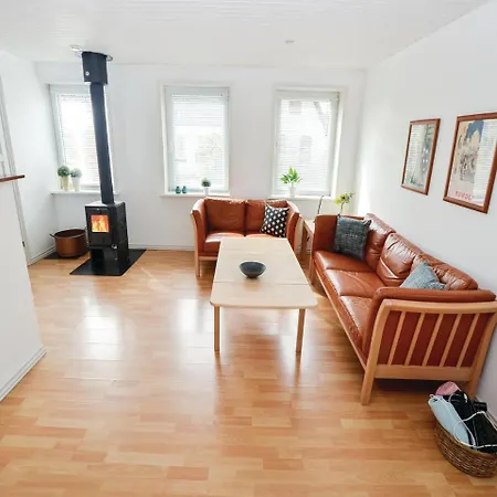 Дом отдыха Two-bedroom Holiday In *